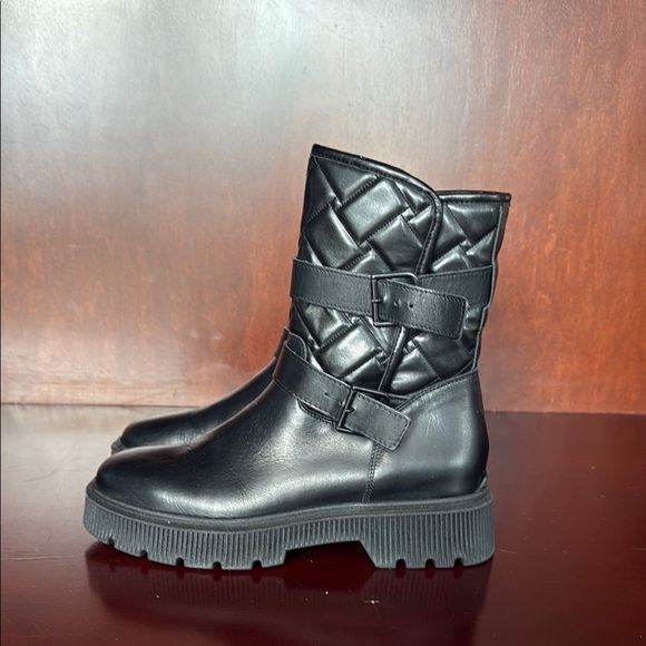 Kurt Geiger Black Combat Boots with Quilted Design - Picture 4 of 6
